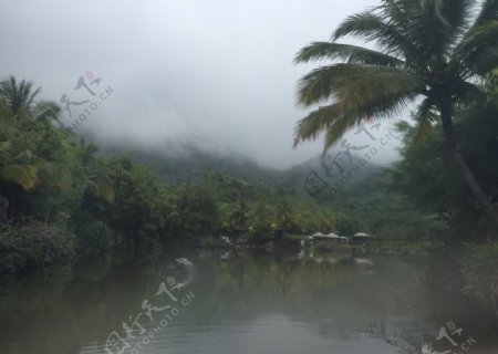 热带雨林湖泊