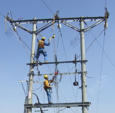 铁路电力电杆检修作业