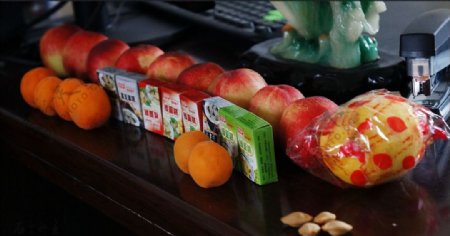 水果桃子杏子