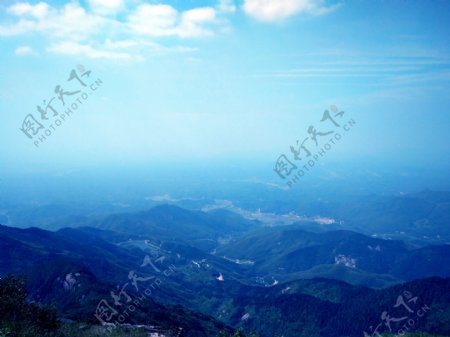 湖南紫烟环绕衡山摄影风景图