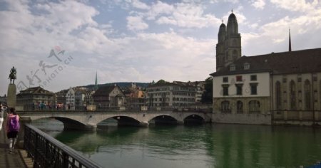 瑞士苏黎世利马特河景色