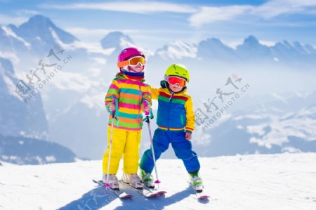 滑雪小孩