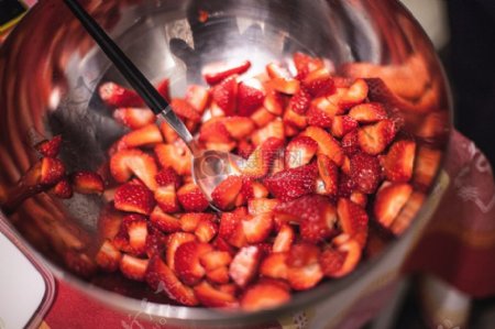 食品健康水果厨房甜烹饪准备准备草莓草莓