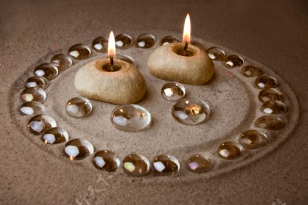 鹅卵石蜡烛图片
