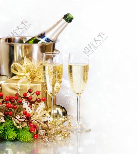 圣诞装饰与香槟图片