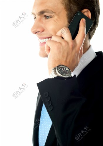 打电话的商务男人侧面图片