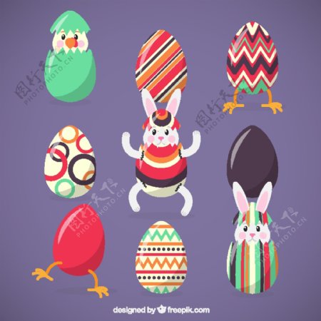 有趣的兔子和复活节的蛋