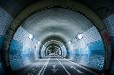 马路隧道