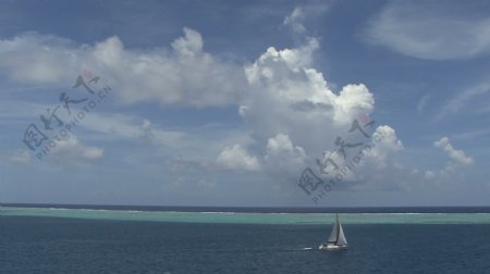 亚提亚帆船内礁1股票的录像