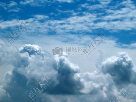 天空中的云朵