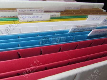色彩不同的文件夹