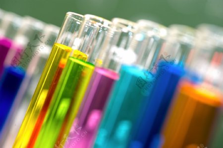彩色化学实验容器图片