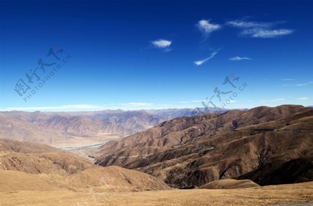 西藏羊卓雍错风景