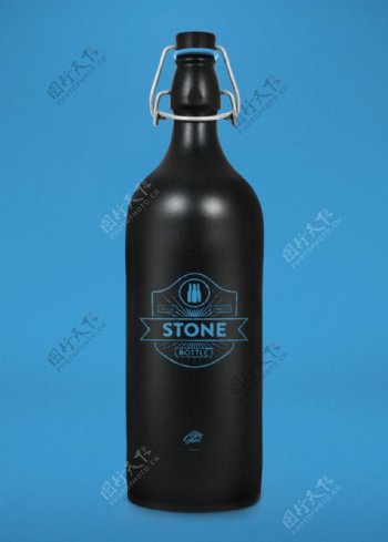 黑色玻璃瓶