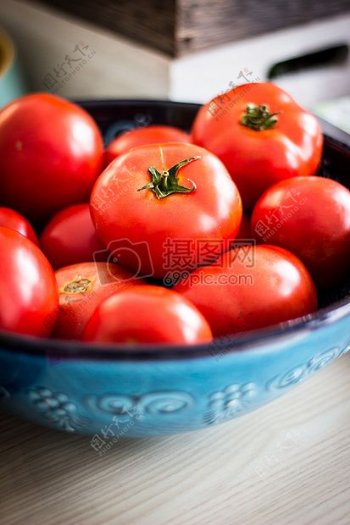 蔬菜红色番茄桌子关闭向上