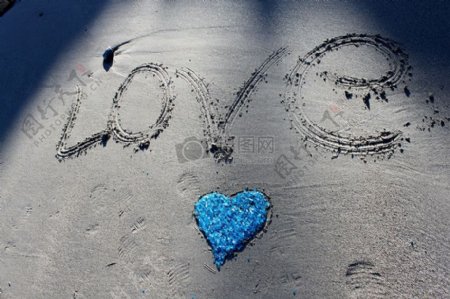 沙滩上的爱