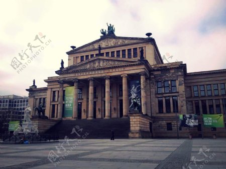 德国柏林古建筑雕像战士