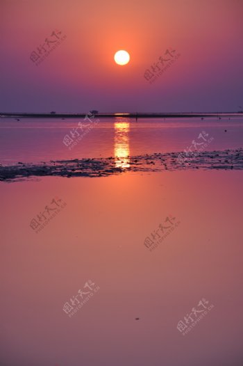 黄昏太阳下山图片