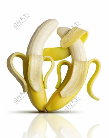 创意两根拨开香蕉图片