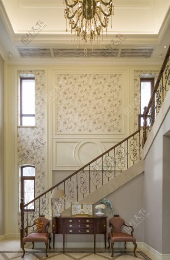 法式简约时尚楼梯设计图