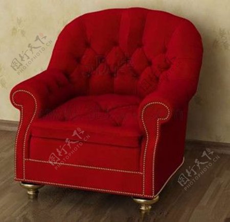 红色的柔软和舒适的单人沙发