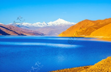 西藏湖泊风景图片