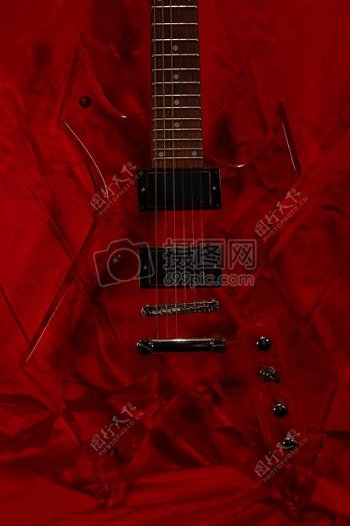 红颜色的吉他
