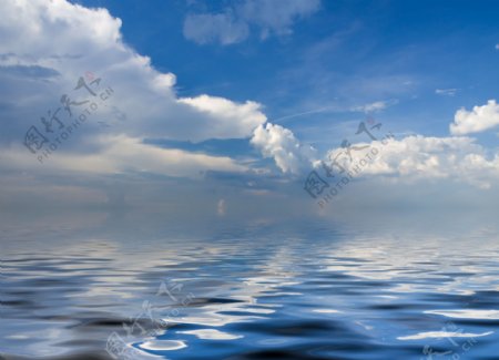 蓝色大海白云图片