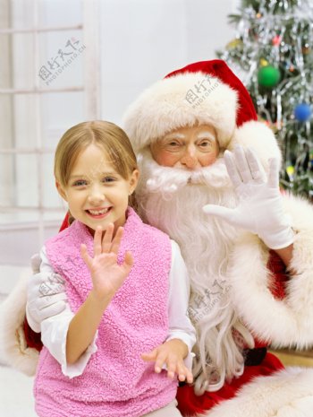 圣诞老人与可爱小女孩图片
