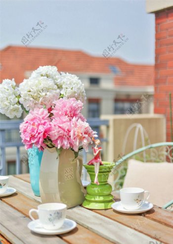 美式室外茶几桌鲜花盆景设计图