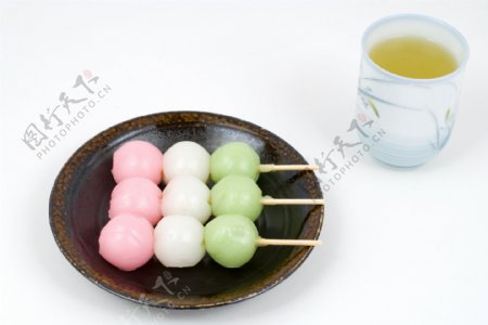 茶与日本三色丸子图片