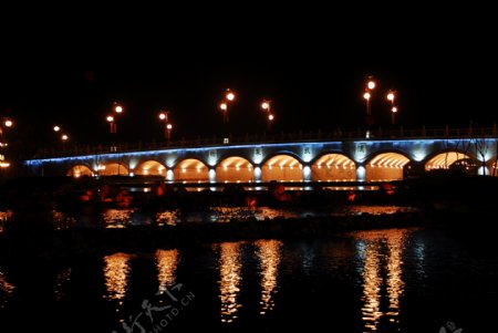 汉武泉桥夜景图片