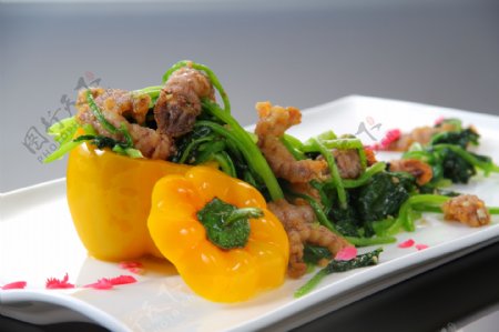 菠菜炒虾菇肉图片