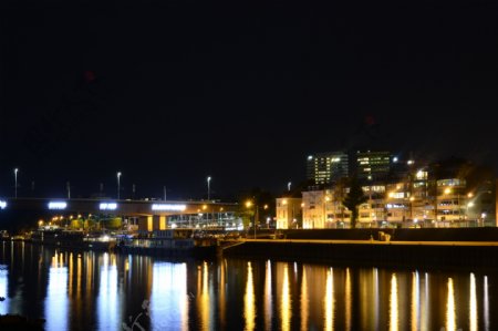 高清荷兰阿萨姆夜景图片