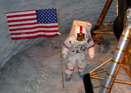 astronaut004.jpg