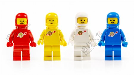 四个彩色宇航员