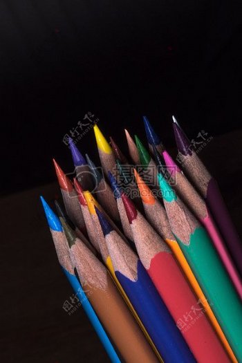 五颜六色的铅笔