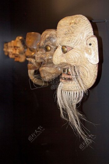 博物馆里的恐怖面具