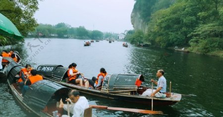 蓬蓬船