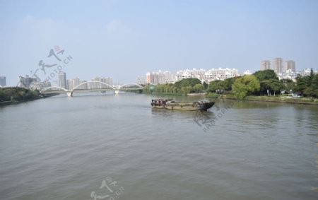 船大桥河流