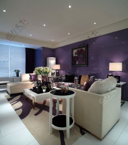 现代时尚客厅紫色斑点背景墙室内装修效果图