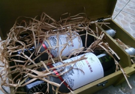 丹凤葡萄酒木盒