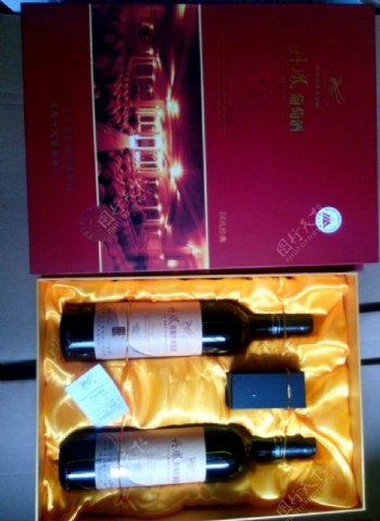 丹凤葡萄酒礼盒
