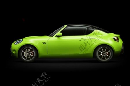 绿色酷炫汽车产品设计JPG
