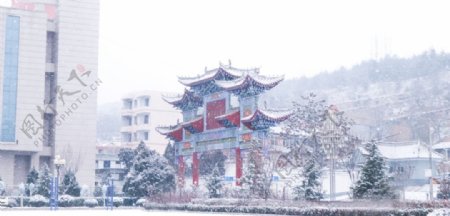 雪天的紫荆广场