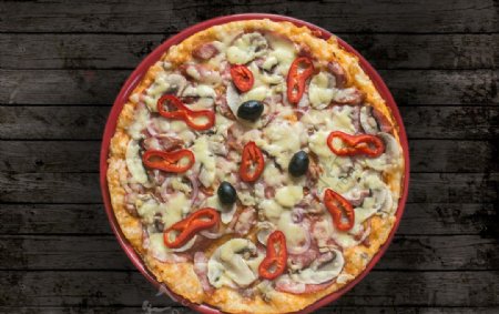 芝士蘑菇披萨