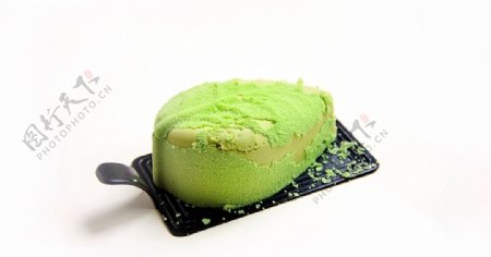 孤独的绿色蛋糕