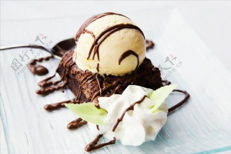 巧克力甜蜜冰淇淋