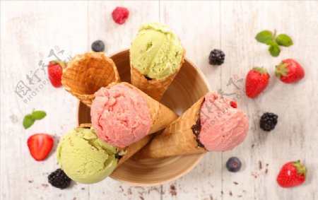 水果叶冰淇淋