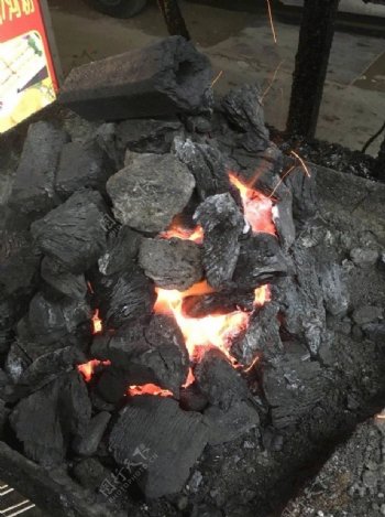 木碳火焰